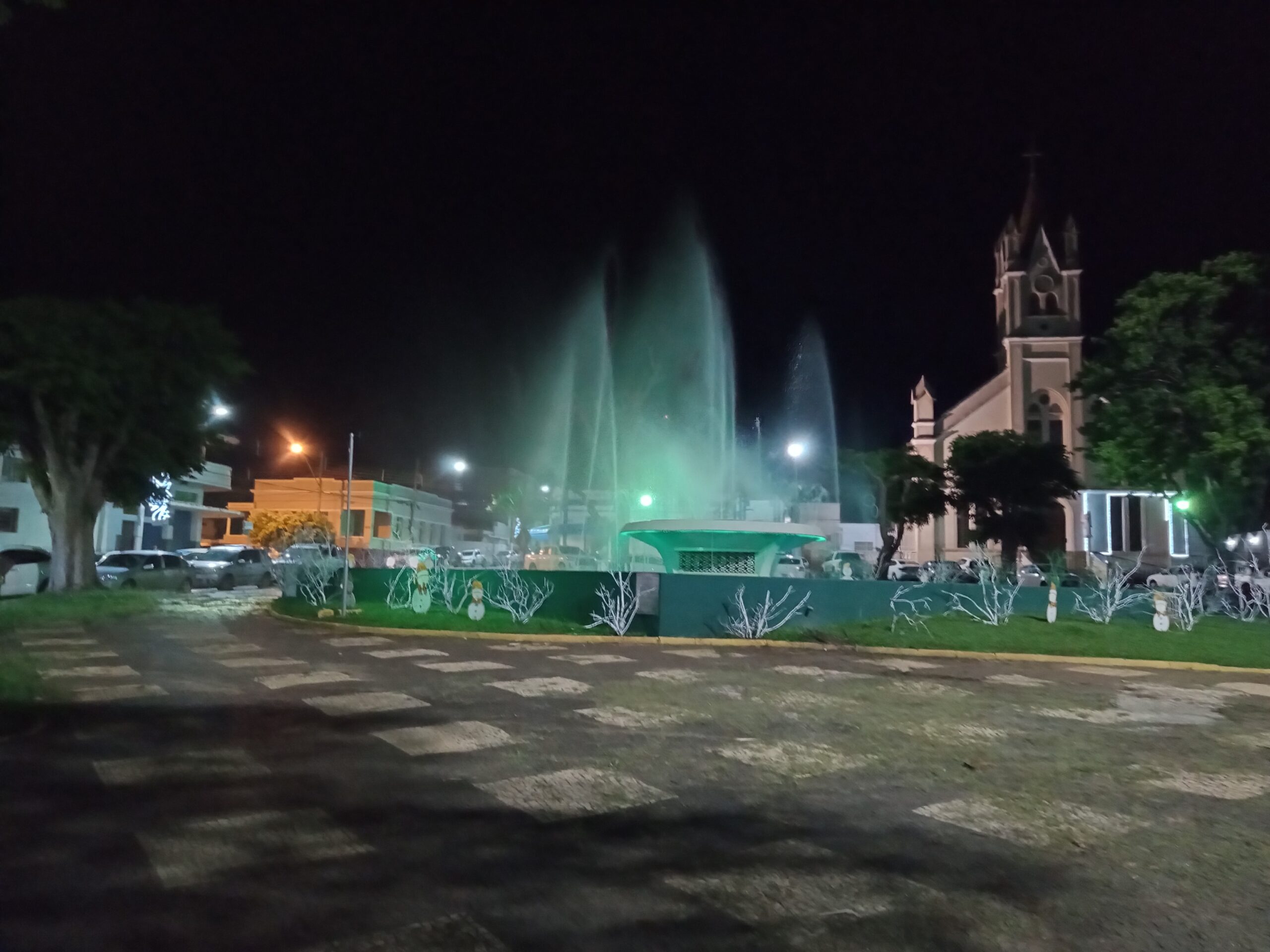 praça matriz de Tupaciguara-mg