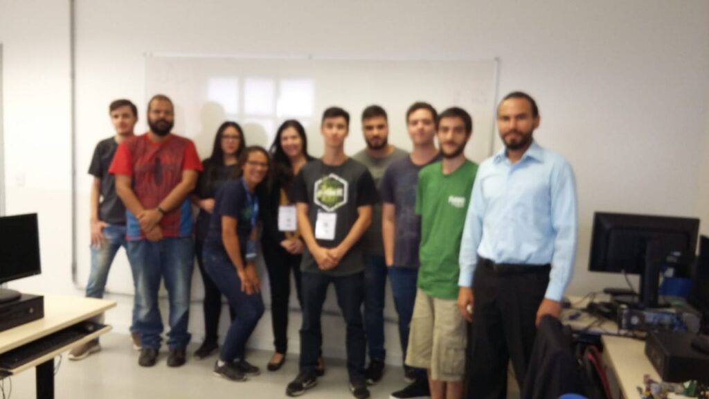 aulaInfo2-1024x576 Treinamento em Softwares