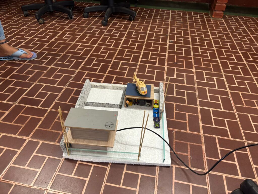 WhatsApp-Image-2025-11-03-at-15.08.14-1024x768 Mostra de Robótica e Tecnologia: Inovação na EE Cidade Industrial