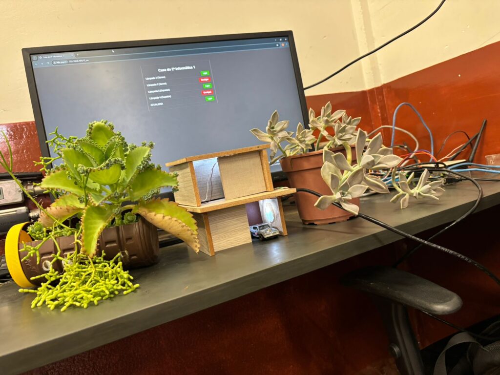 WhatsApp-Image-2025-11-03-at-15.08.32-1-1024x768 Mostra de Robótica e Tecnologia: Inovação na EE Cidade Industrial